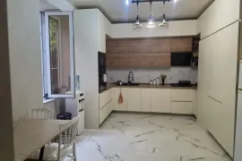 იყიდება სახლი, 10 ოთახიანი, ქუთაისი, გორა საქუსლია