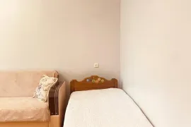 ქირავდება ბინა დღიურად, 1 ოთახიანი, ძველი აშენებული, ბათუმი, რუსთაველის უბანი