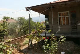 იყიდება მიწის ნაკვეთი