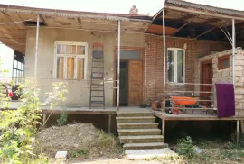 იყიდება მიწის ნაკვეთი