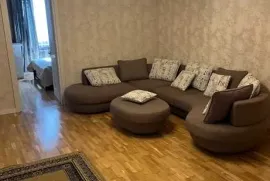 ქირავდება სახლი, 7 ოთახიანი, თბილისი, საბურთალო