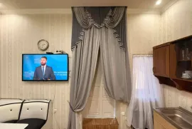 Ипотека квартиры, 2 Kомнатная, Старое здание, Тбилиси, Авлабари
