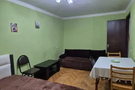Аренда, 1 Kомнатная, Старое здание, Тбилиси, saburtalo