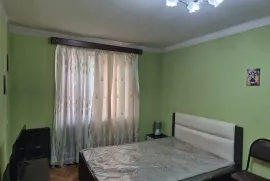 Аренда, 1 Kомнатная, Старое здание, Тбилиси, saburtalo