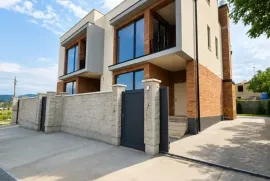 House For Sale, 10 Room, Tbilisi, vake