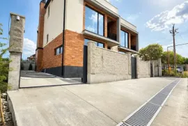 House For Sale, 10 Room, Tbilisi, vake