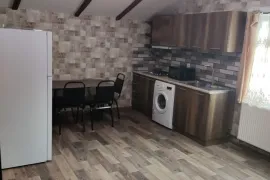 Аренда, 2 Kомнатная, Старое здание, Тбилиси, saburtalo