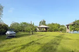 იყიდება მიწის ნაკვეთი, არა სასოფლო - სამეურნეო