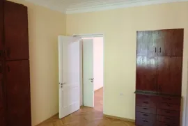 Apartment for sale, 6 Room, Old building, Tbilisi, vake