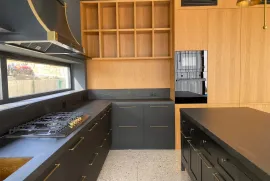 House For Rent, 6 Room, Tbilisi, Krtsanisi