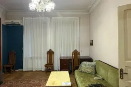 ქირავდება ბინა, 3 ოთახიანი, ძველი აშენებული, თბილისი, სოლოლაკი