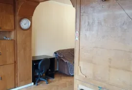 For Rent, 2.5 Room, Old building, Tbilisi, saburtalo