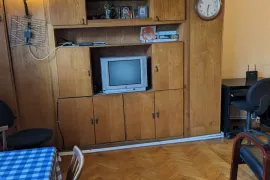 For Rent, 2.5 Room, Old building, Tbilisi, saburtalo