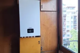 For Rent, 2.5 Room, Old building, Tbilisi, saburtalo
