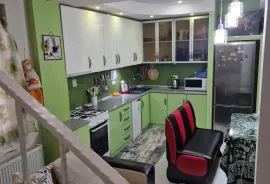 For Rent, 5 Room, Old building, Tbilisi, Chugureti
