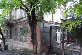 Apartment for sale, 5 Room, Old building, Tbilisi, Mtatsminda