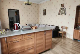 For Rent, 2 Room, Old building, Tbilisi, Chugureti
