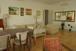 For Rent, 4 Room, Old building, Tbilisi, vake