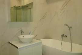 For Rent, 4 Room, Old building, Tbilisi, vake