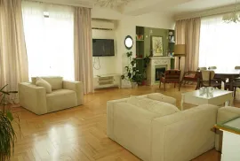 For Rent, 4 Room, Old building, Tbilisi, vake