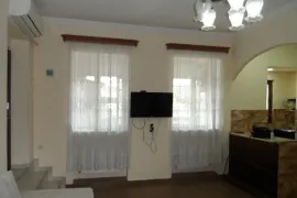 For Rent, 2 Room, Old building, Tbilisi, Chugureti