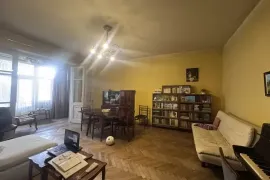Apartment for sale, 4 Room, Old building, Tbilisi, Chugureti