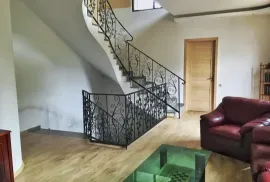 House For Rent, 8 Room, Suburbs of Tbilisi, Tskneti