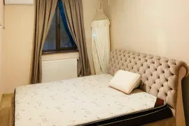 ქირავდება სახლი, 8 ოთახიანი, თბილისის შემოგარენი, წყნეთი