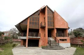 House For Sale, 9 Room, Senaki 