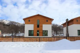 იყიდება სახლი, 5 ოთახიანი, ბორჯომი, ბაკურიანი