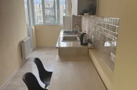 For Rent, 2 Room, Old building, Tbilisi, saburtalo