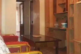 Daily Apartment Rent, 4 Room, Old building, Batumi, Rustaveli District