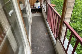 Продается квартира, 4 Kомнатная, Старое здание, Тбилиси, saburtalo