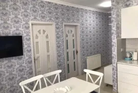 იყიდება ბინა, 3 ოთახიანი, ახალი აშენებული, ბათუმი, აეროპორტის უბანი