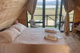 Аренда Посуточно, 2 Kомнатная,  Окрестности Тбилиси