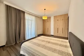 Аренда, 4 Kомнатная, Новостройка, Тбилиси, vake