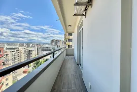 Аренда, 4 Kомнатная, Новостройка, Тбилиси, vake