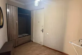 ქირავდება ბინა, 2 ოთახიანი, ძველი აშენებული, თბილისი, საბურთალო