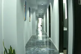ქირავდება, უნივერსალური კომერციული  ფართი, ვაკე
