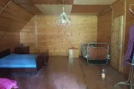 იყიდება სახლი, 6 ოთახიანი, ონი, უწერა