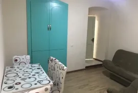 Apartment for sale, 2 Room, Old building, Tbilisi, Chugureti