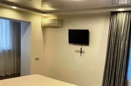 Продается квартира, 2 Kомнатная, Старое здание, Тбилиси, vake