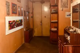 იყიდება ბინა, 5 ოთახიანი, ძველი აშენებული, თბილისი, საბურთალო