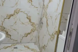 Аренда квартир посуточно, 1 Kомнатная, Старое здание, Хелвачаурский район, Кведа Самеба