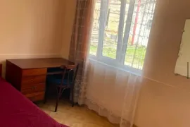 Аренда, 4 Kомнатная, Старое здание, Кутаиси, Сафичхиа