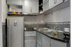 For Rent, 2 Room, Old building, Tbilisi, Sololaki