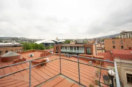 For Rent, 2 Room, Old building, Tbilisi, Sololaki