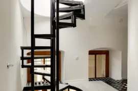 For Rent, 2 Room, Old building, Tbilisi, Sololaki