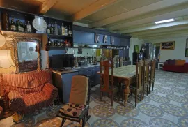 Аренда Дома, 8 Kомнатная, Амбролаури , Никорцминда