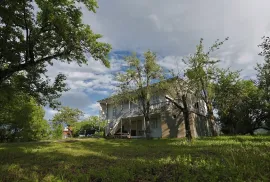 Аренда Дома, 8 Kомнатная, Амбролаури , Никорцминда